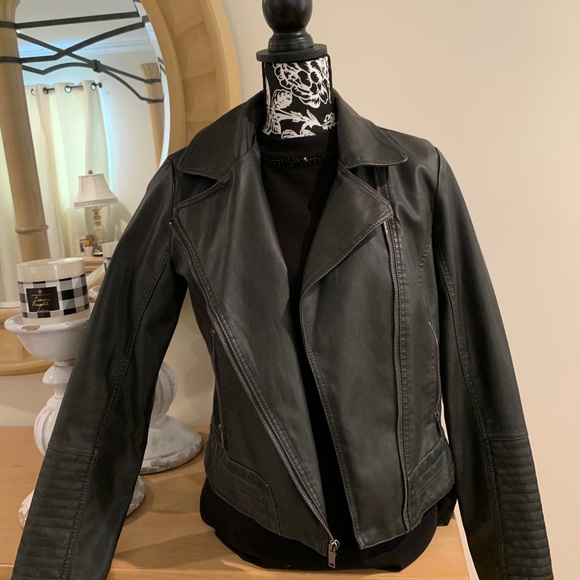 Universal Thread Faux Leather Moto Jacket Black - Picture 2 of 7